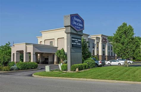hotels near hollywood casino youngstown ohio|hotel near youngstown oh.